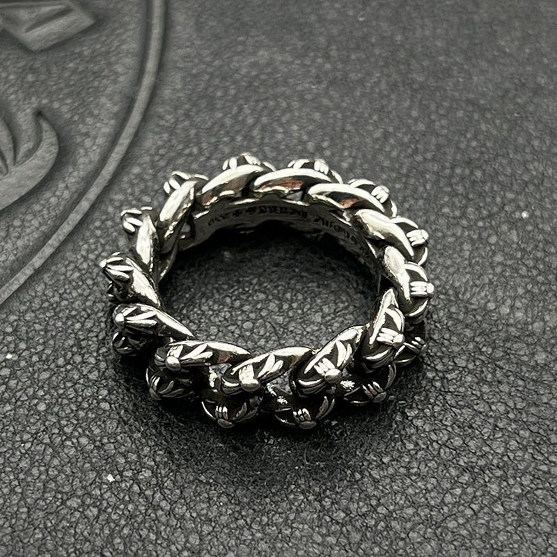 Ch*0me He**ts Twisted Chain Ring