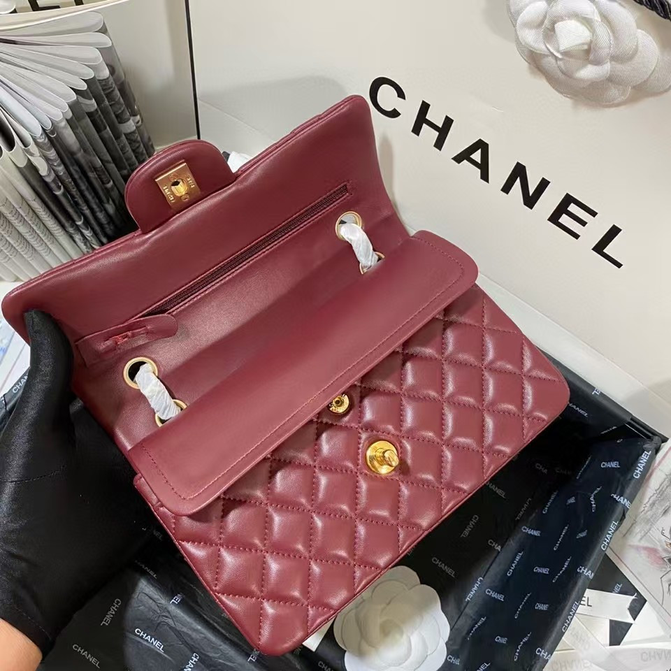 Ch**el SMALL CLASSIC HANDBAG Gold Metal 14.5×23×6cm