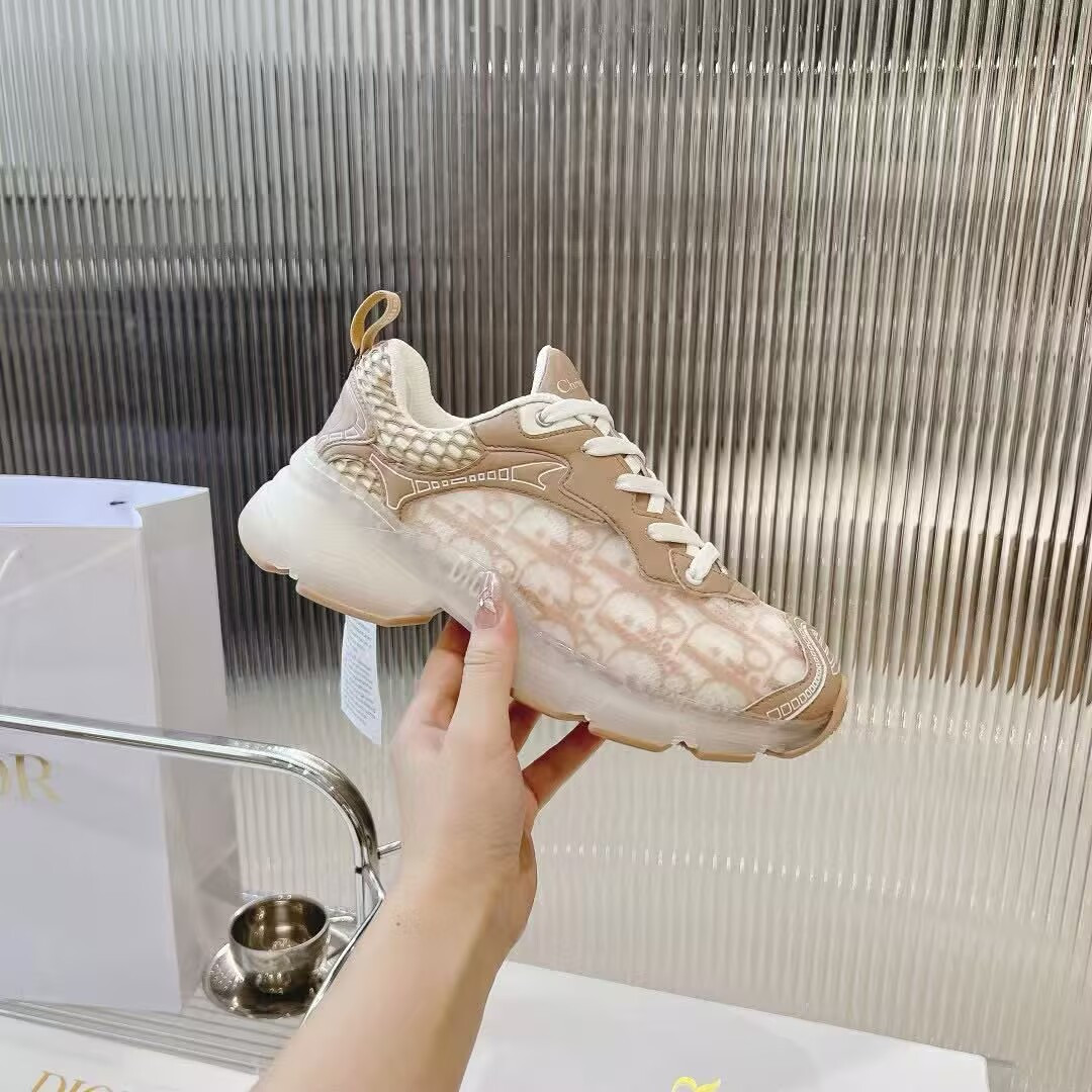 UA D10r Vibe Sneaker