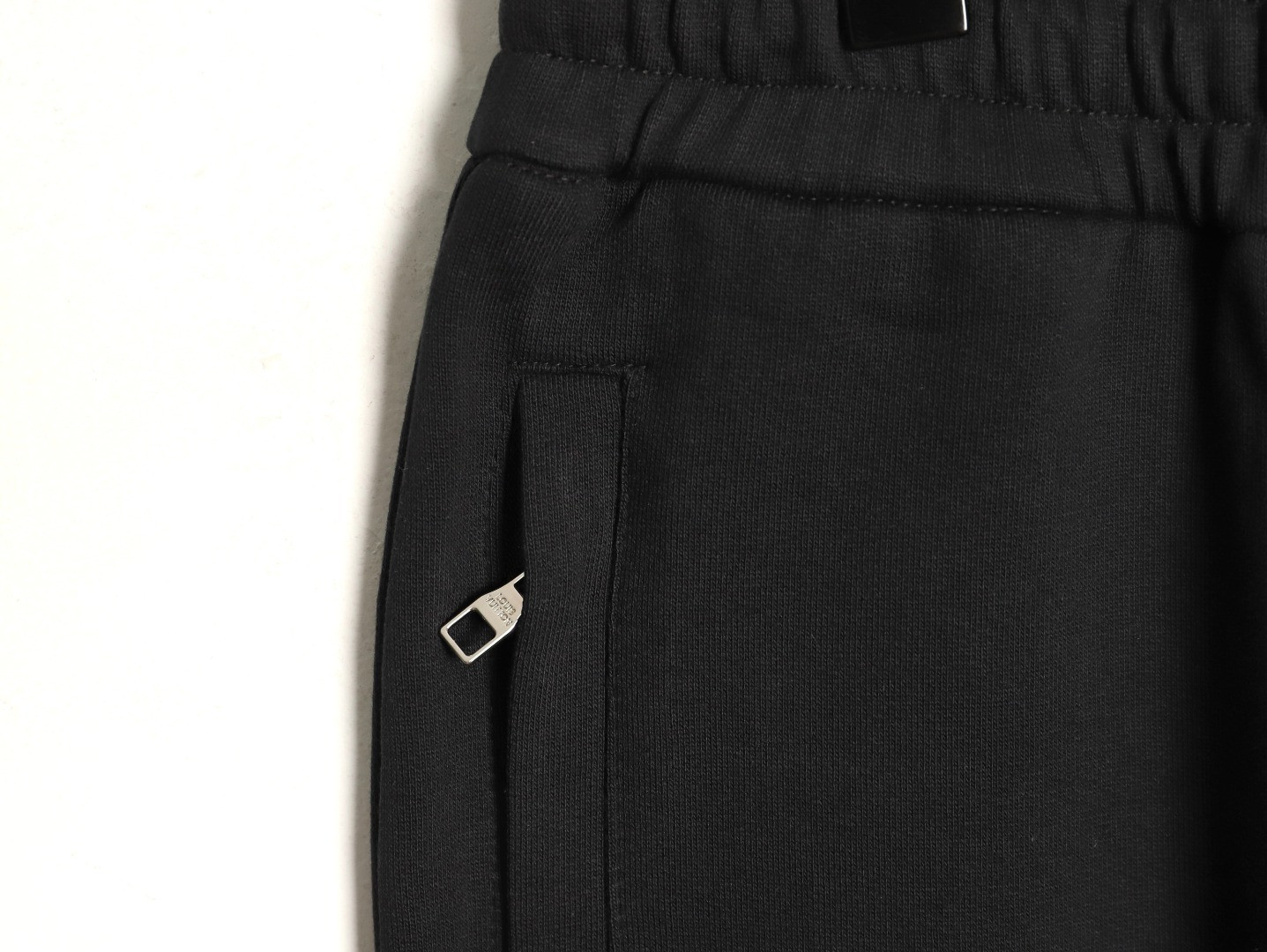 L0vis Vvtt0n 25Fw Pants Suit