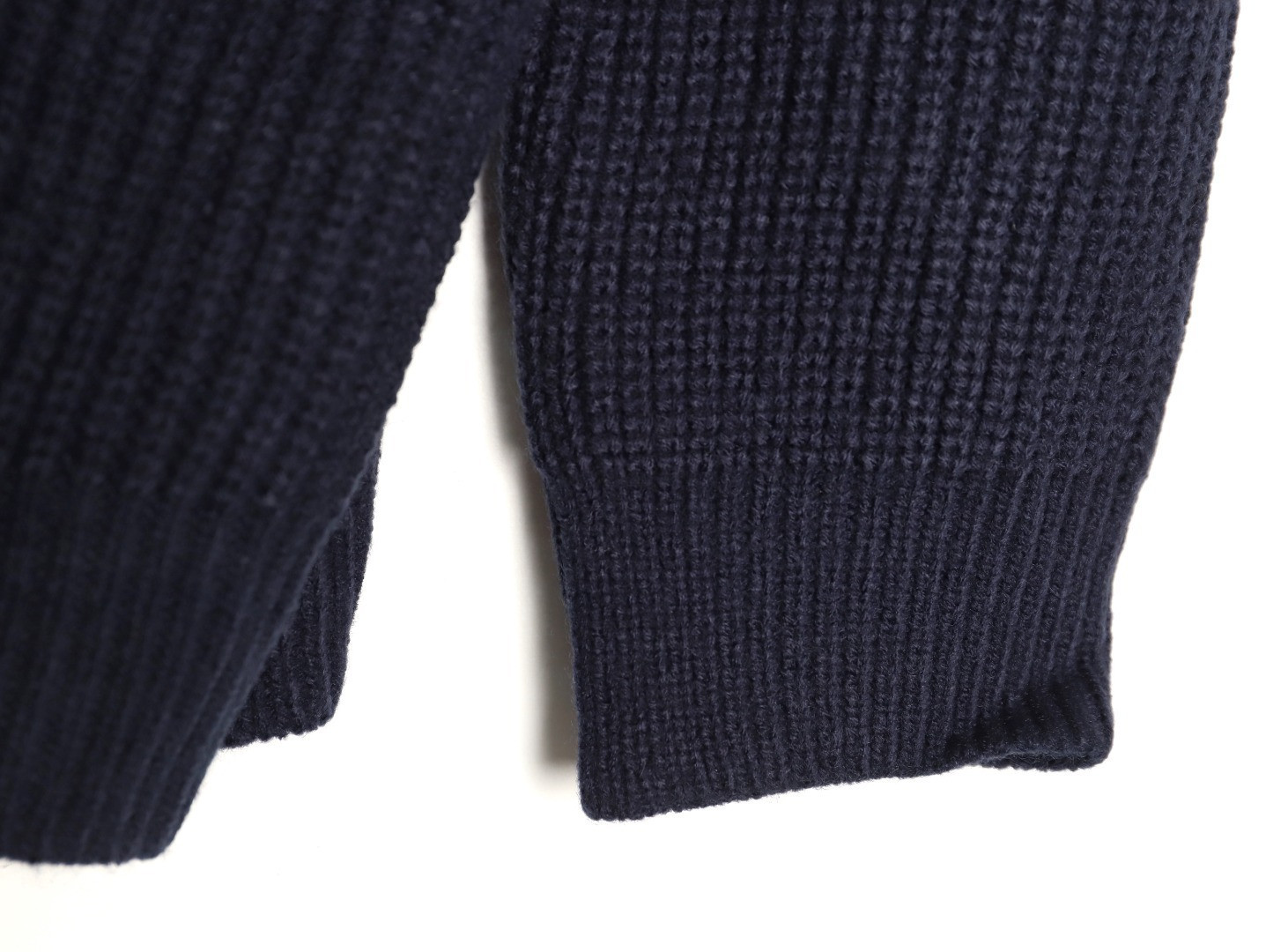 Ce1i*e 21Fw Sweaters