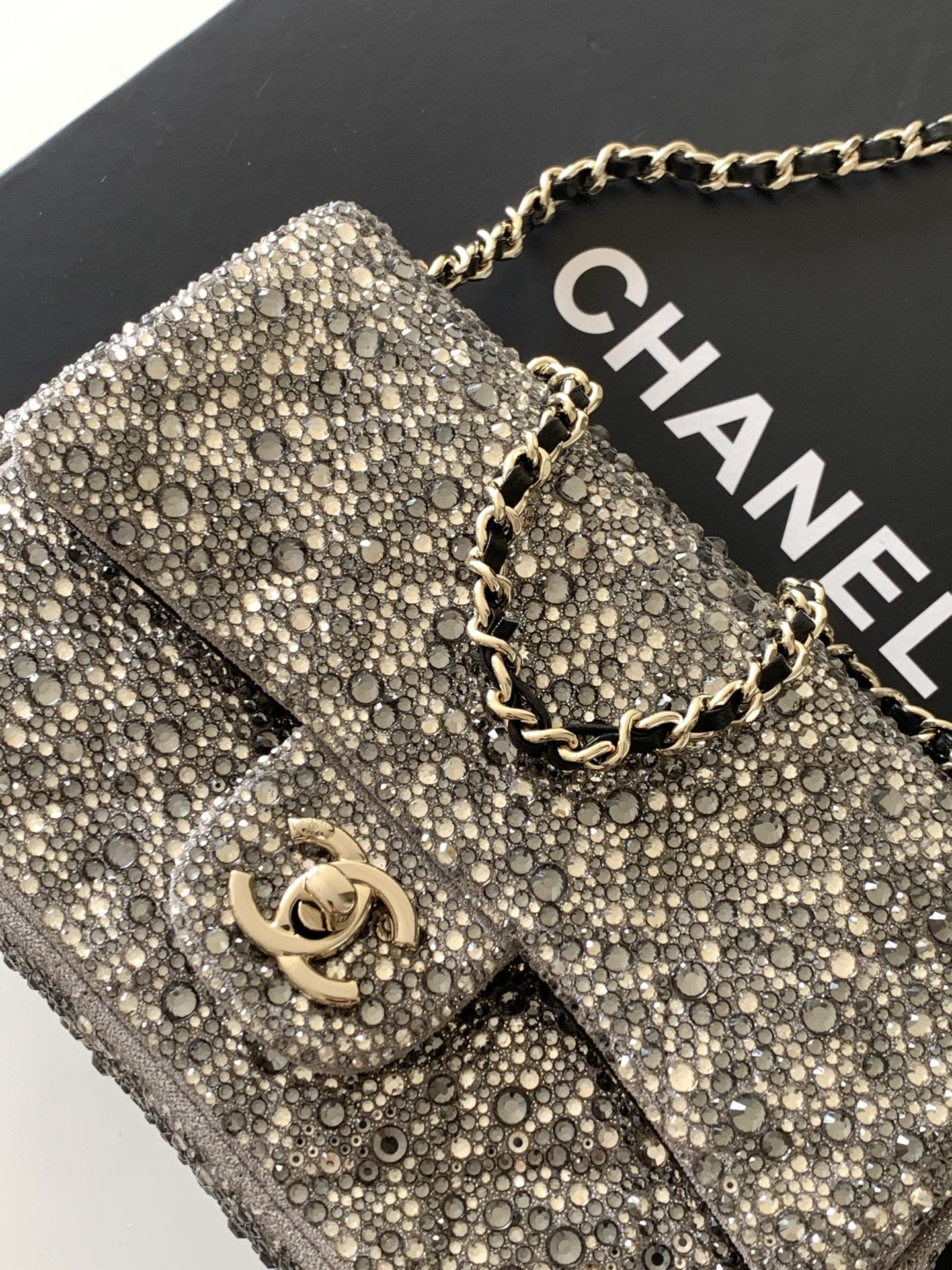 Ch**el Flap Bag 13x21x8cm