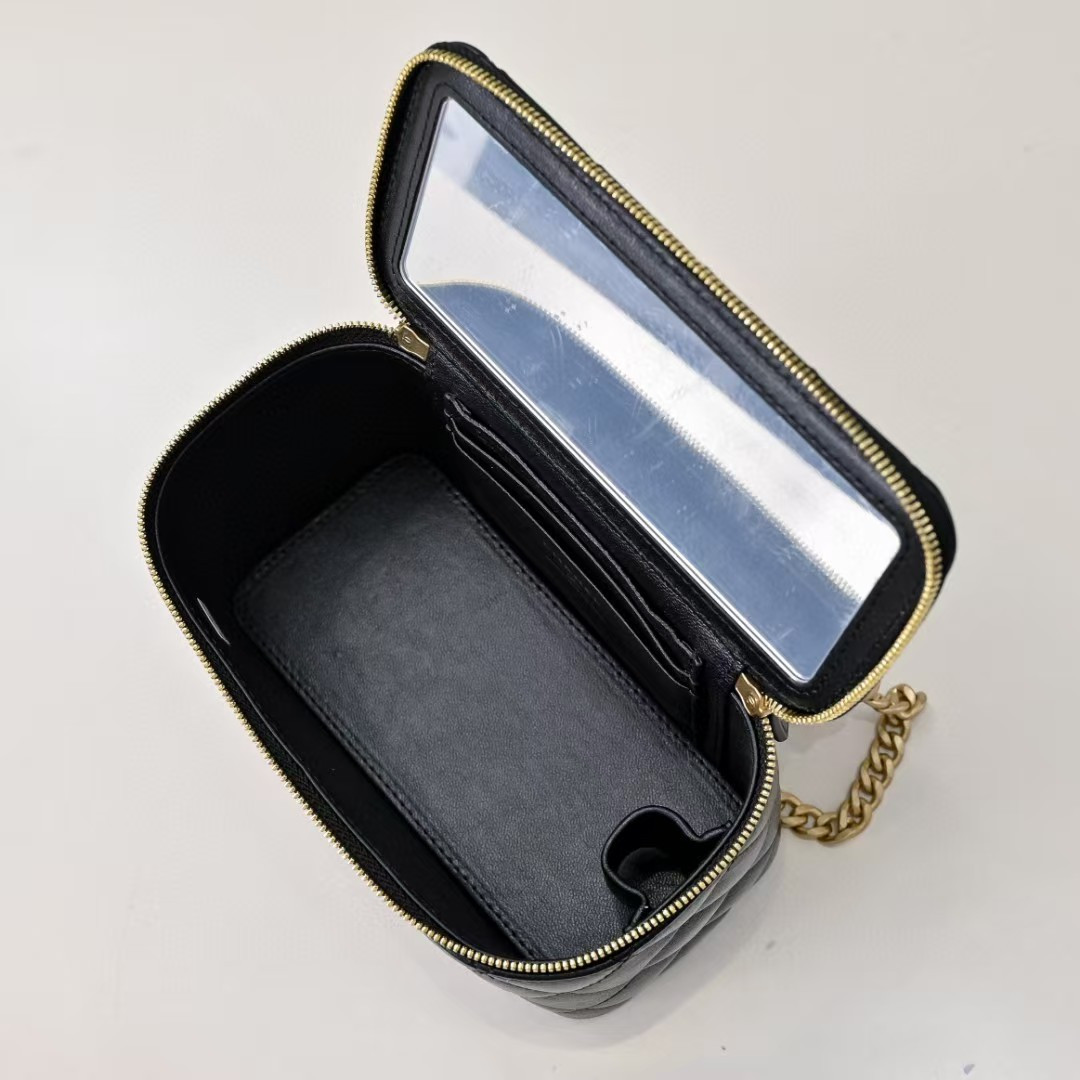 Ch**el Vanity With Chain 9.5x17x8cm