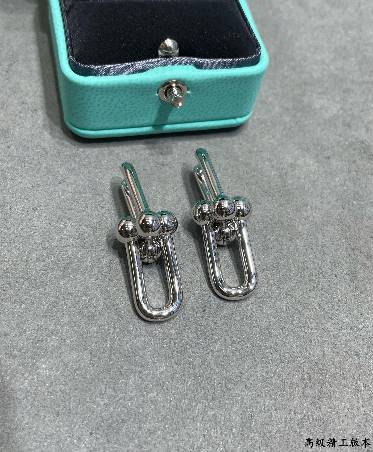 T*f*ny & co. polished stirrup double hoop earrings
