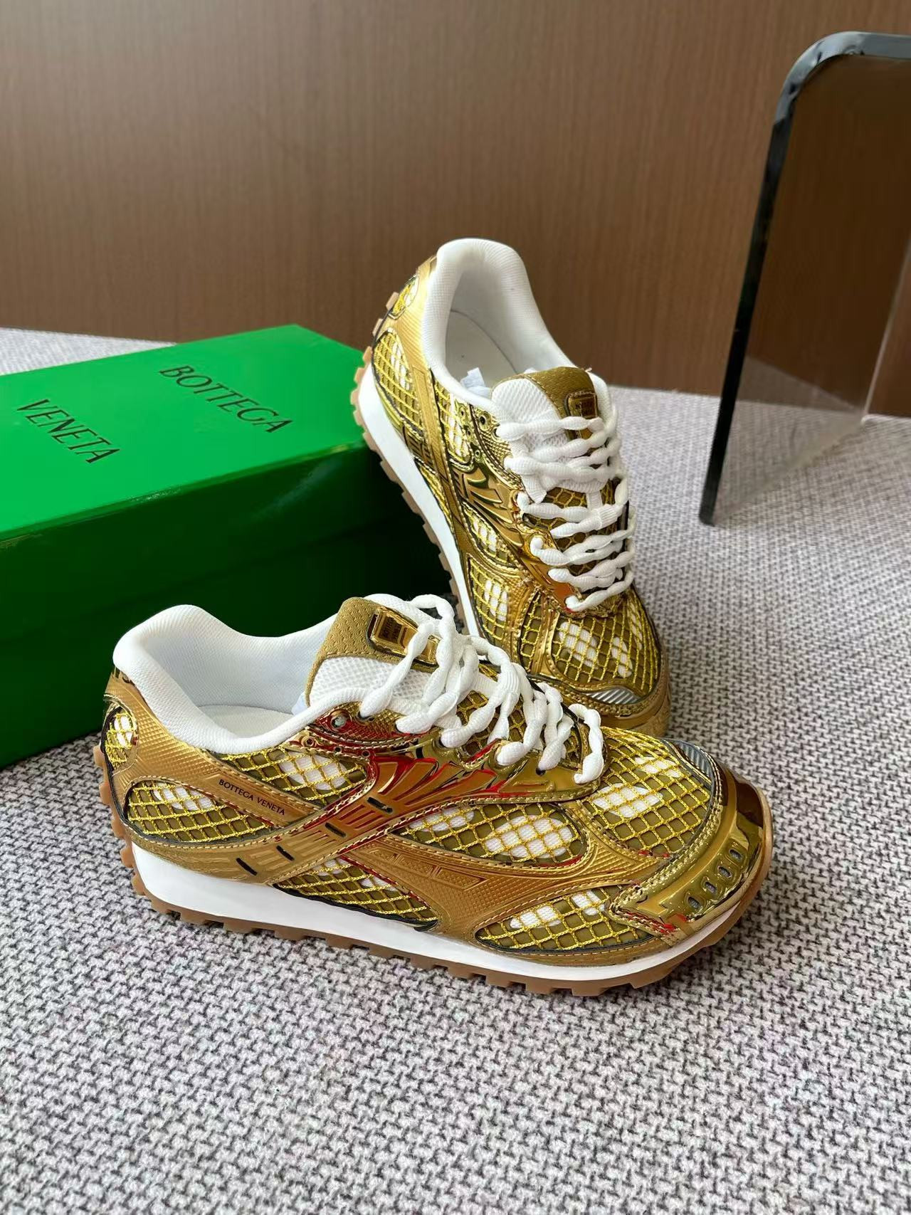 UA B0tt*ga Ven*ta Orbit Sneaker