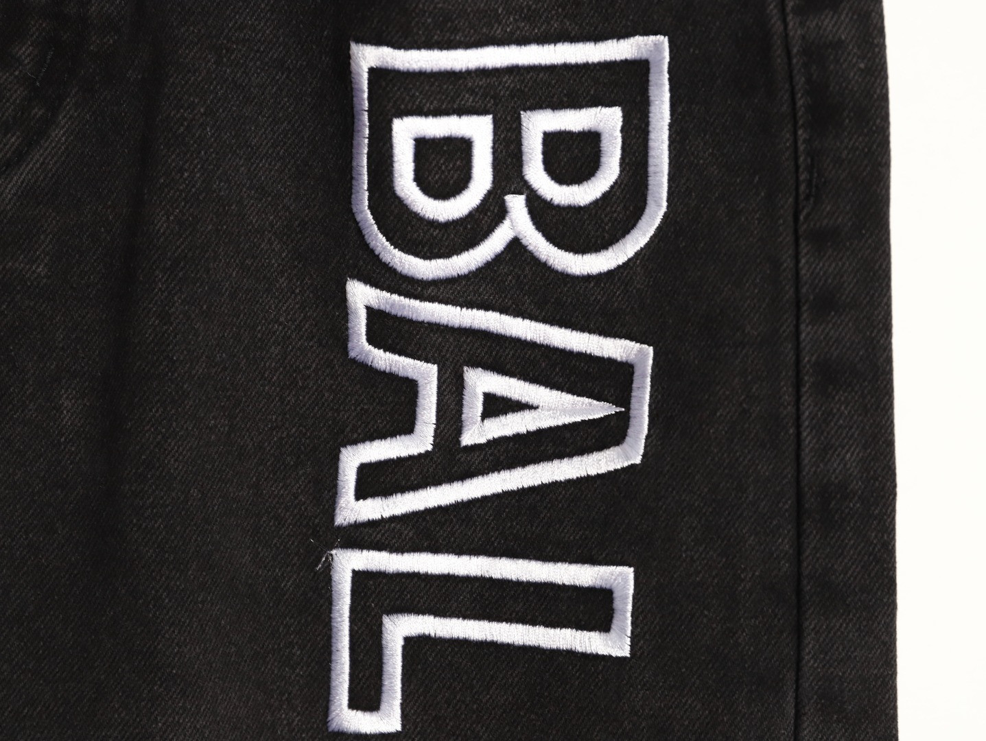 Ba1en*iaga Jeans
