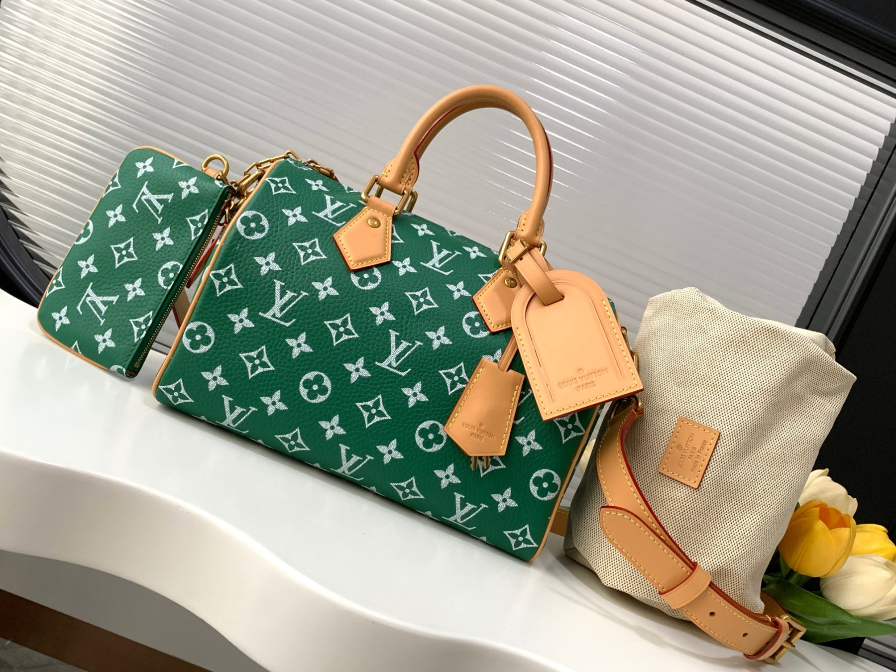 LV SPEEDY BANDOULIÈRE25 M24423
