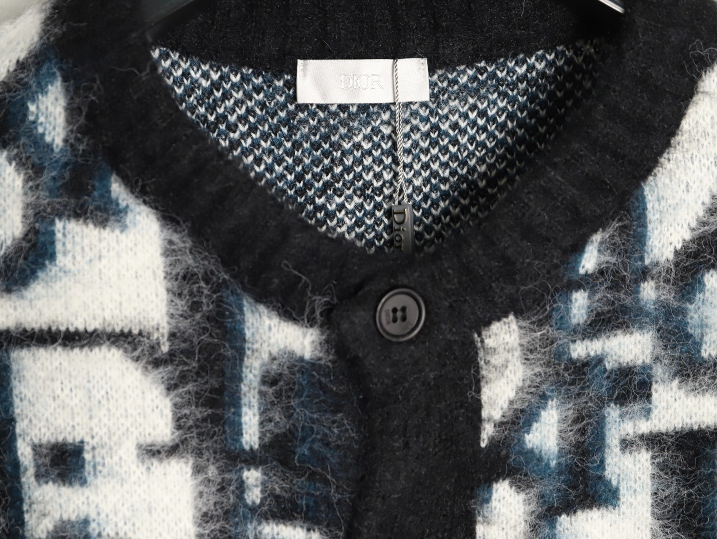 D10r 25FW Cardigan Sweaters