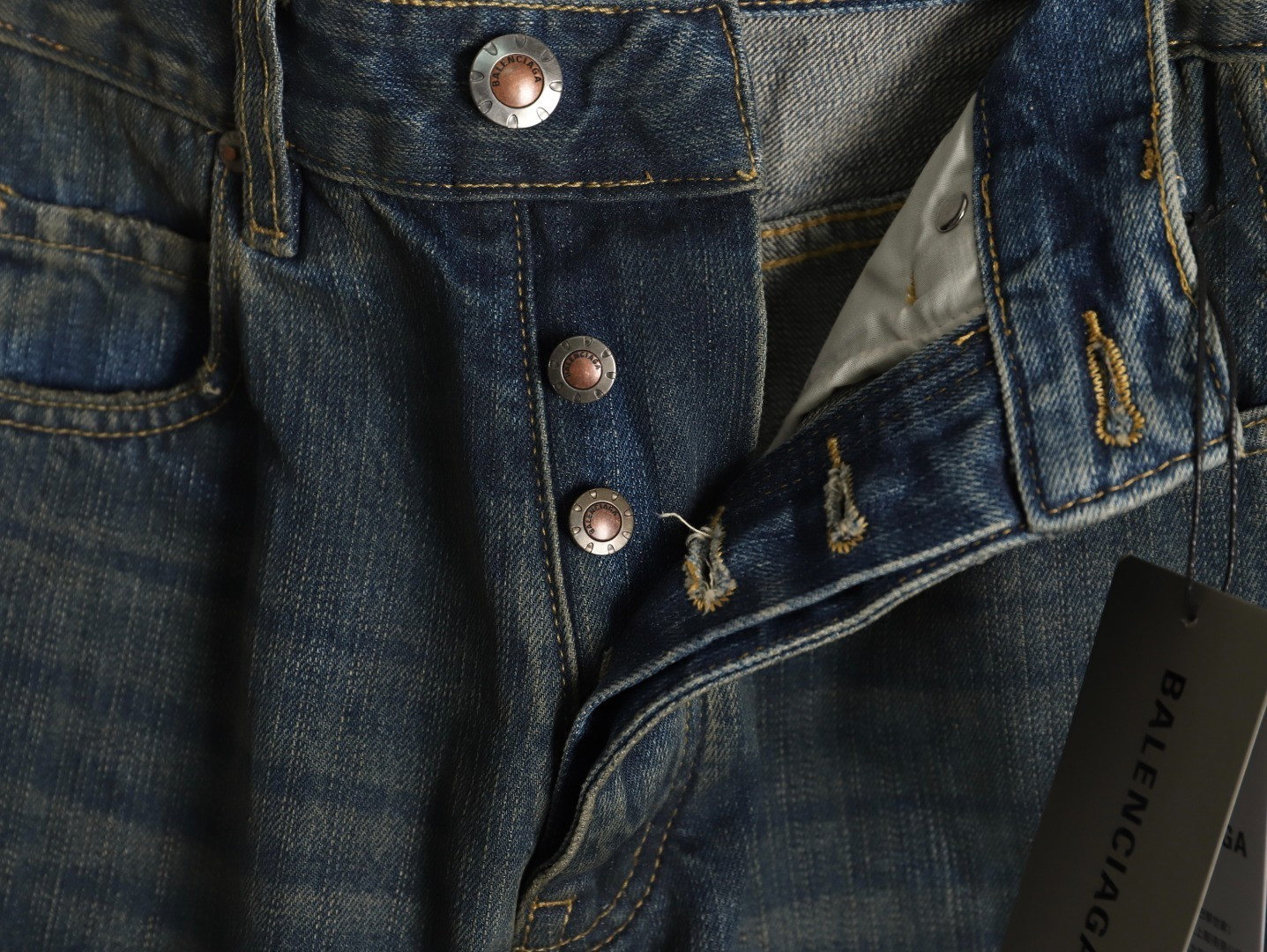 Ba1en*iaga Jeans