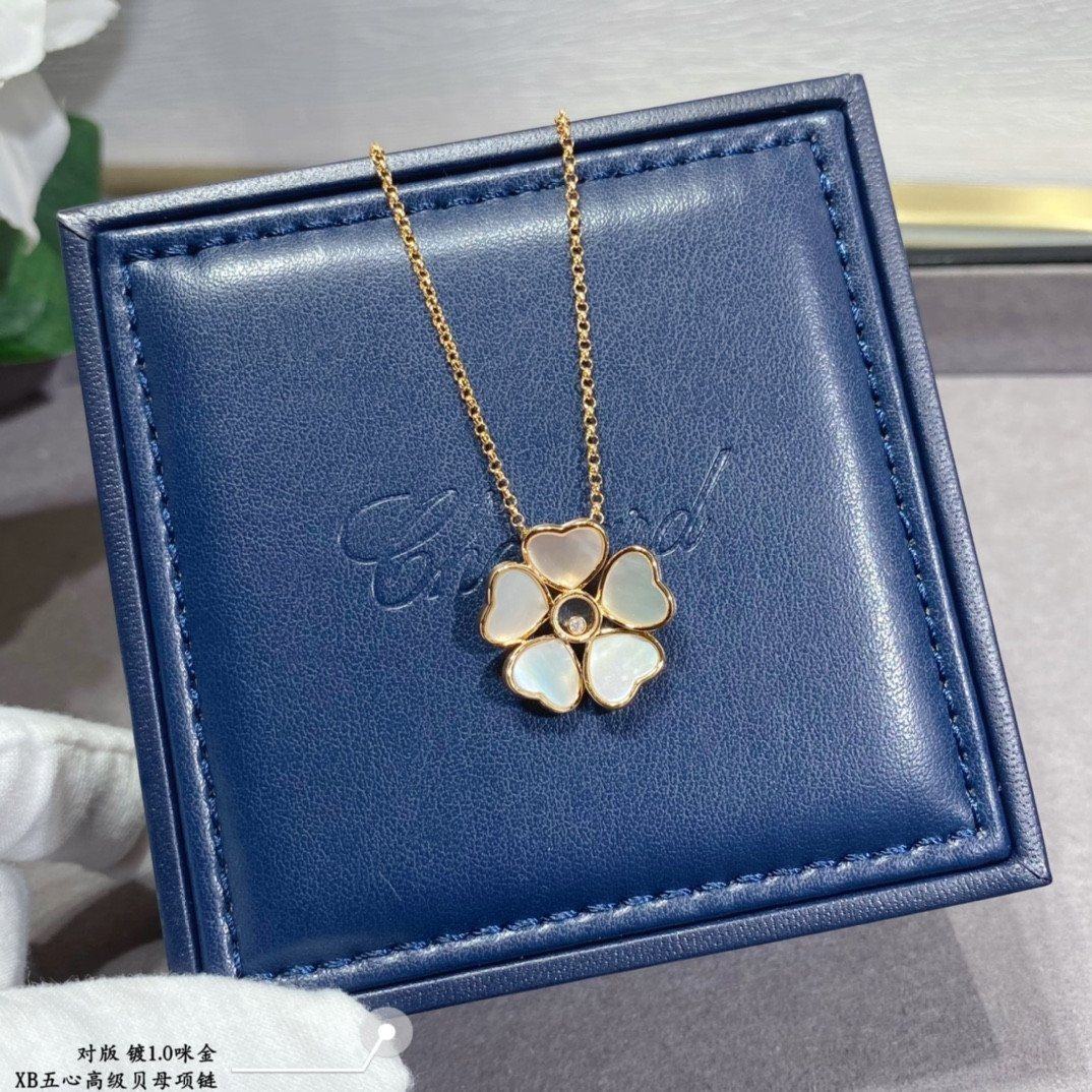 Chopard Five Hearts Mother-of-Pearl  Necklace