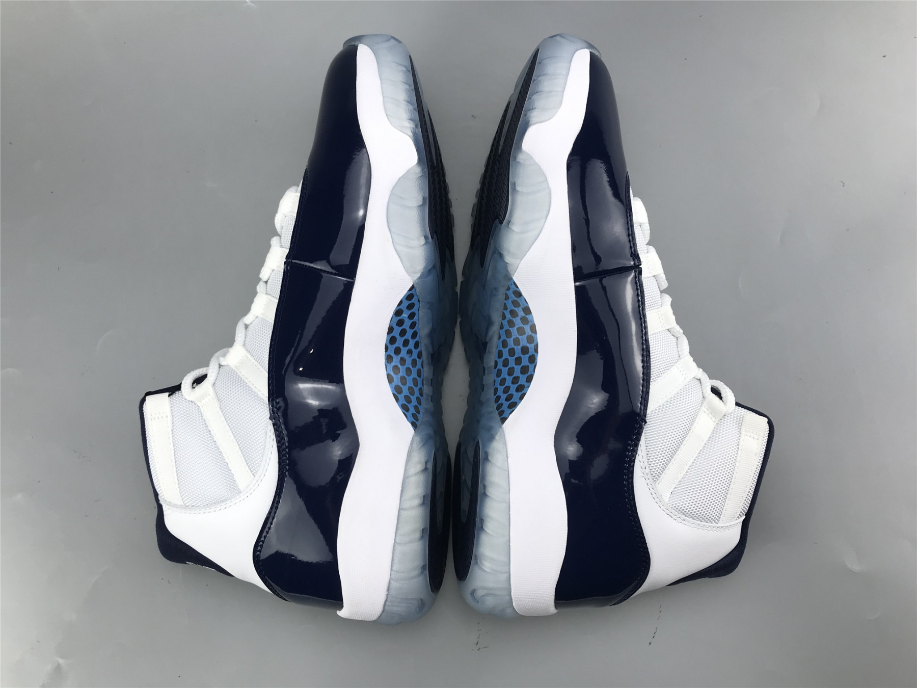 UA AIR JORDAN 11 RETRO 