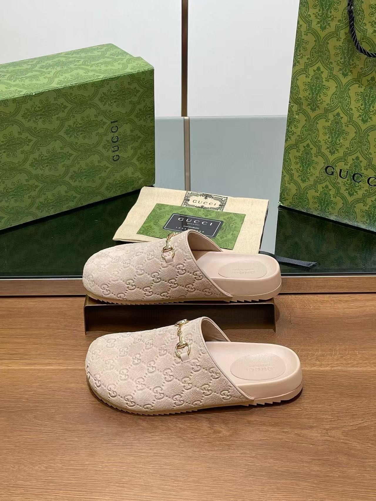 UA Gvc*1 SLIPPER