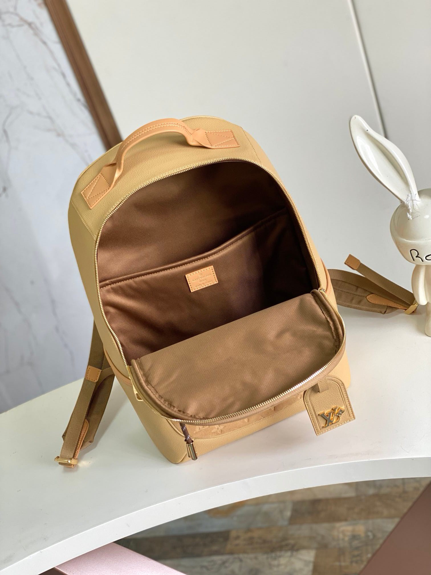 LV Outdoor Backpack M12624 44x19x31cm