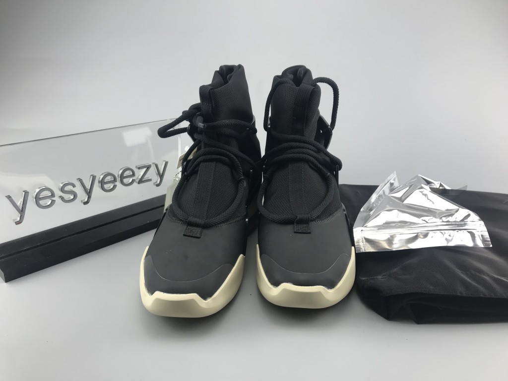 UA NIKE FEAR OF GOD 1 BLACK