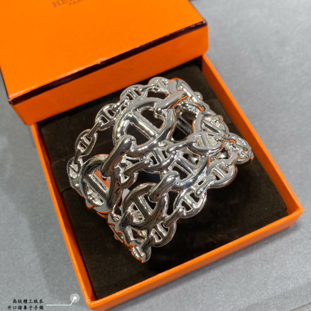 H**me5 Open pig nose Bracelet