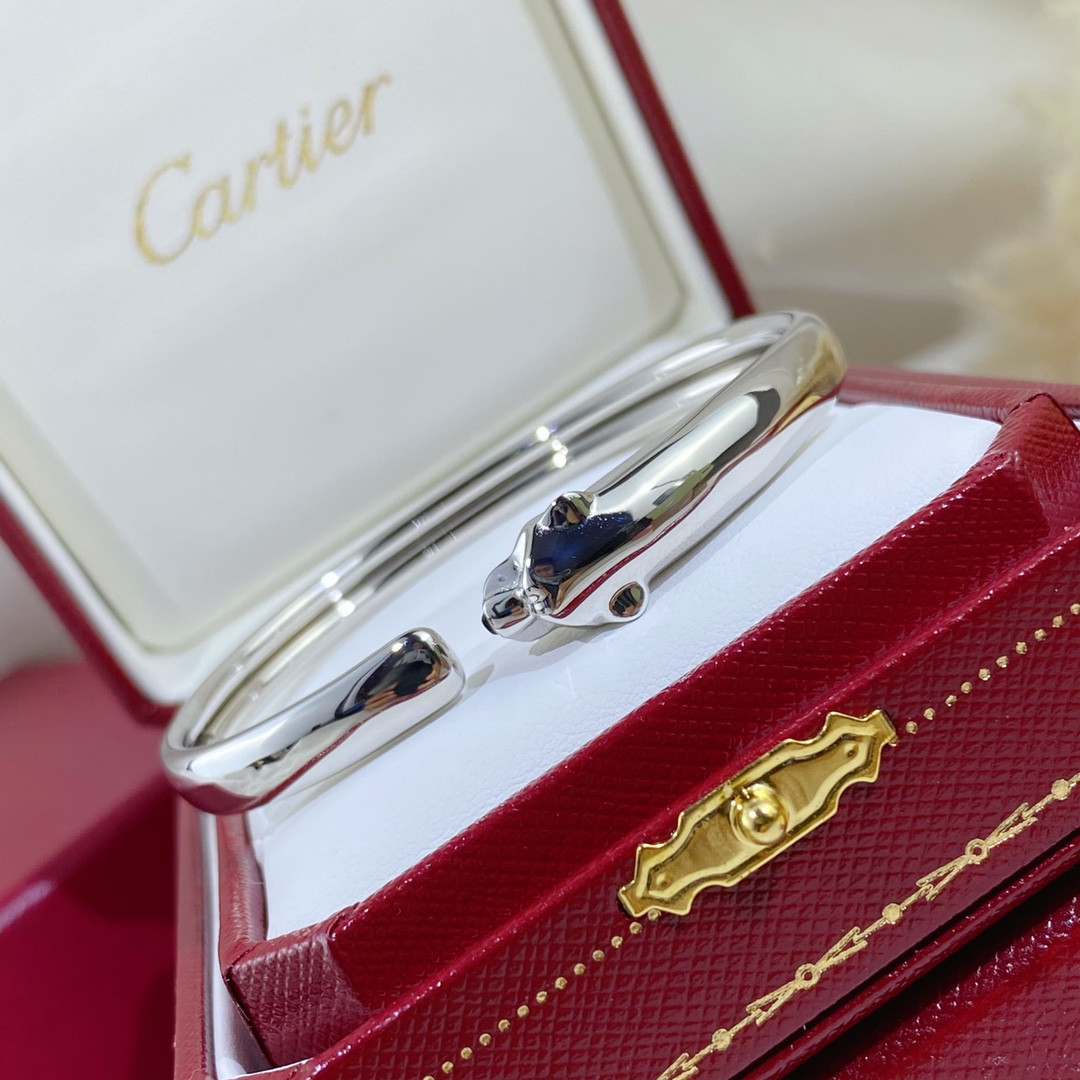 Ca*t1er Slim Polished Leopard Bracelet  16-17