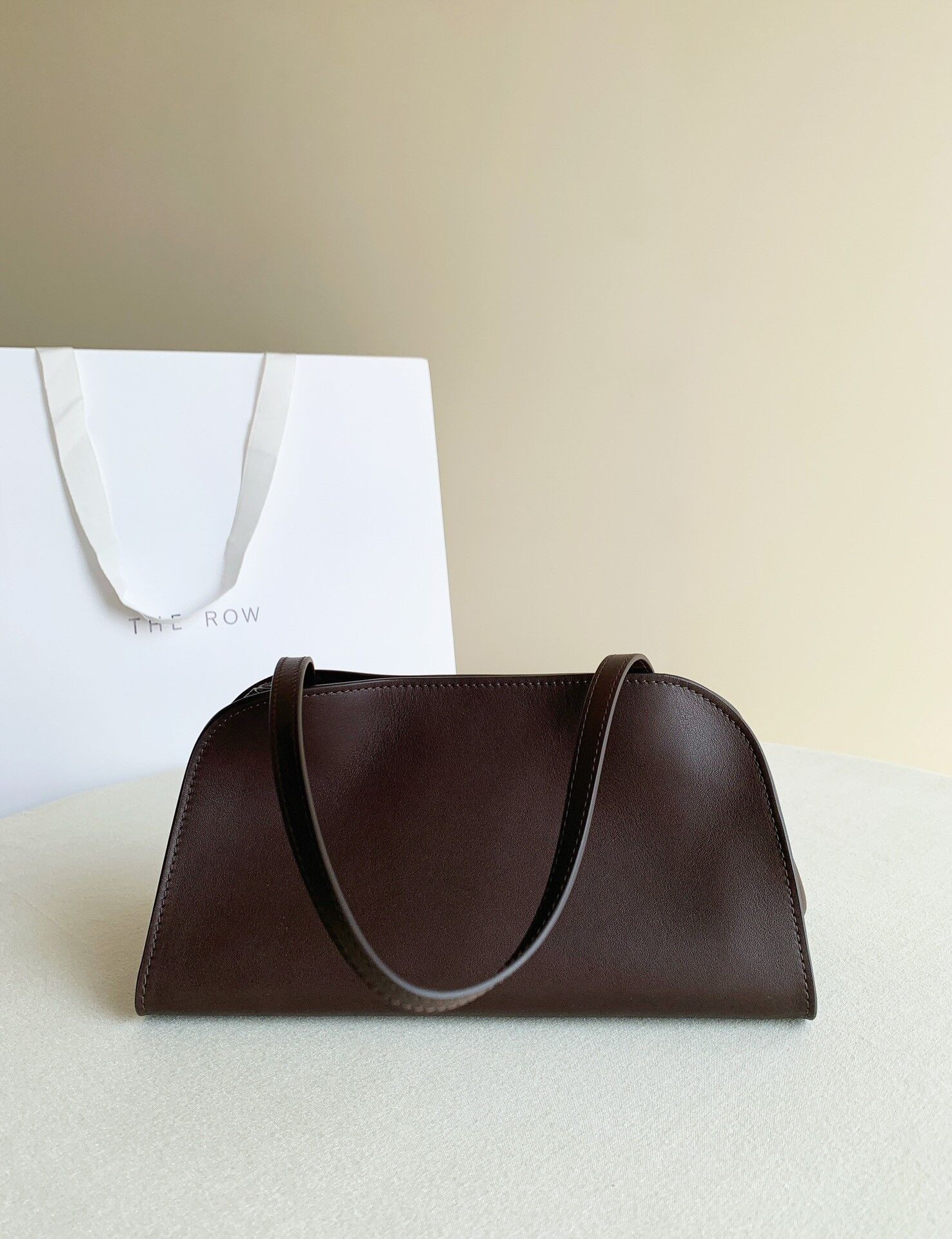 The R0w Peggy Clutch in Leather 28x13x14cm