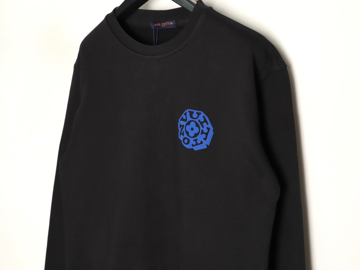 L0vis Vvtt0n LV 25FW Hoodies