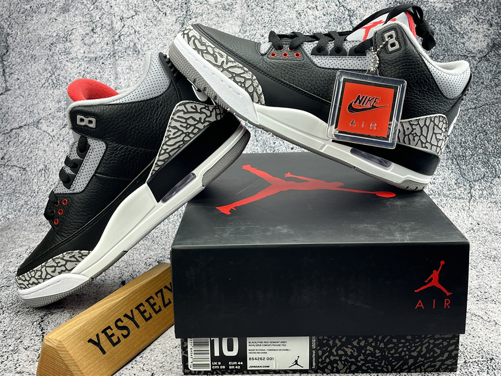 UA AIR JORDAN 3 RETRO OG 