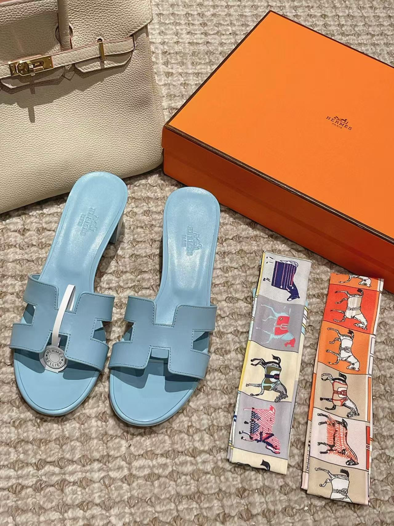 UA H**me5 Oasis Sandal