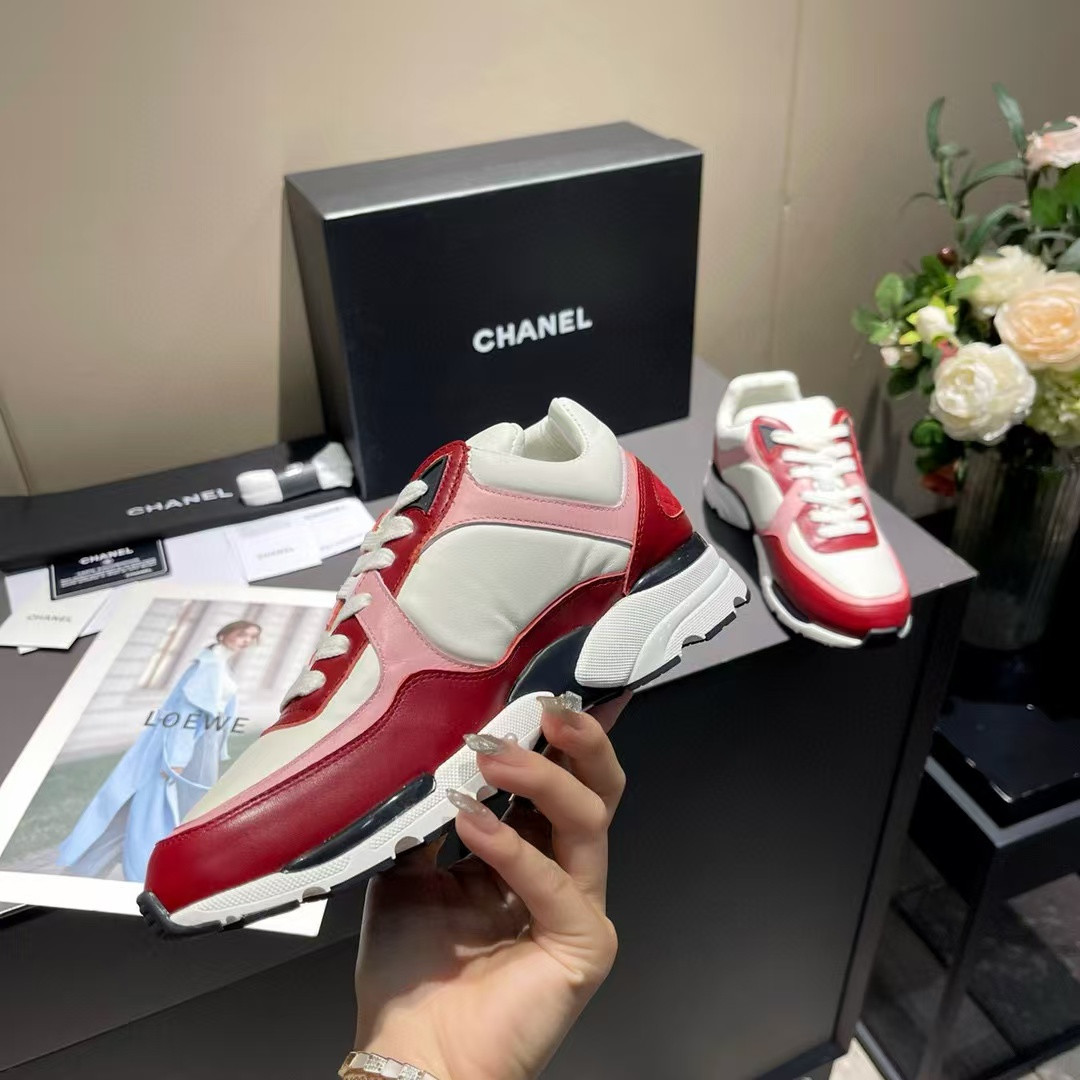 UA Ch**el SNEAKERS