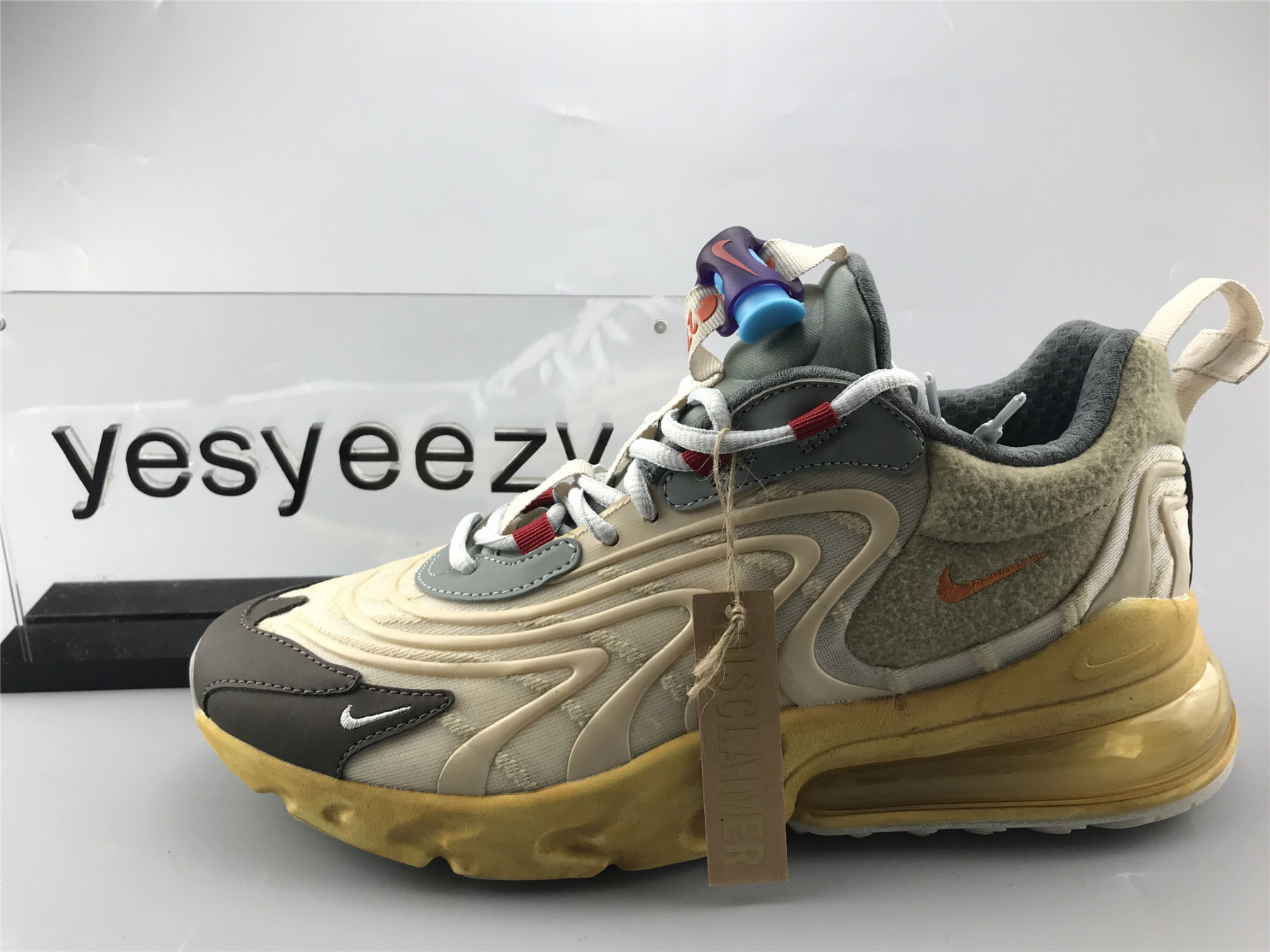 UA TRAVIS SCOTT X AIR MAX 270 REACT