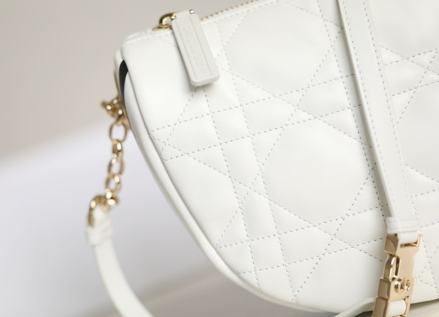 Lambskin Cannage Medium D10r Vibe Hobo Bag White