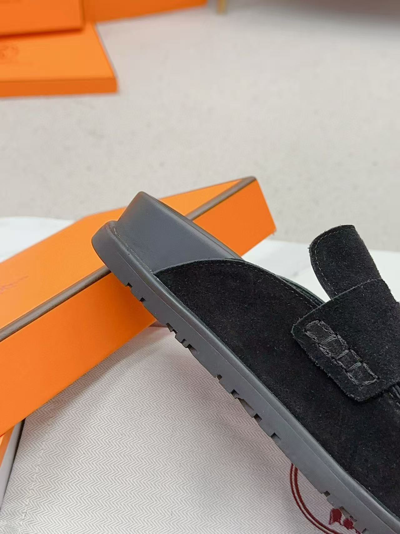 UA H**me5 slippers