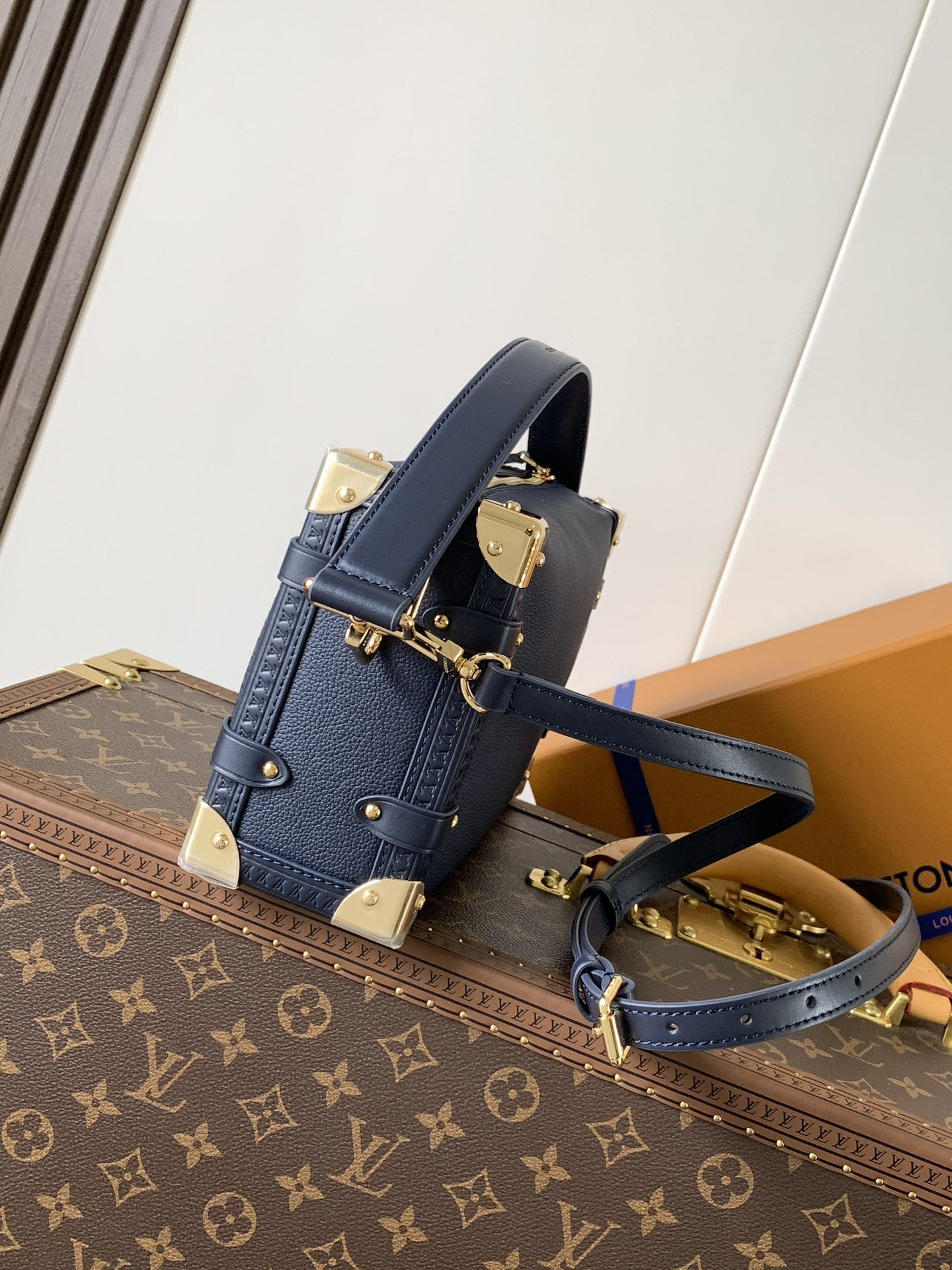 LV Side Trunk MM M15226 23.5x16x8.5cm