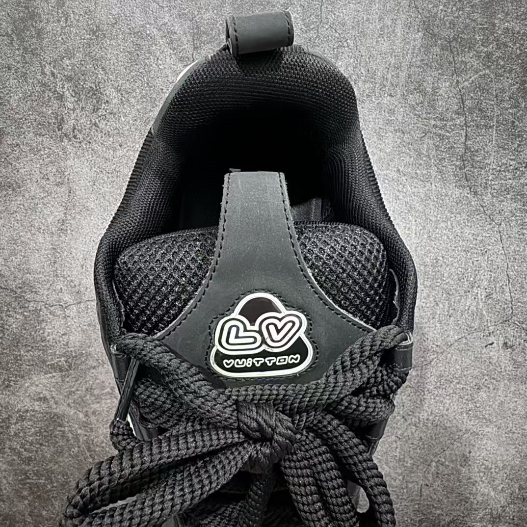 UA LV Skate Sneaker