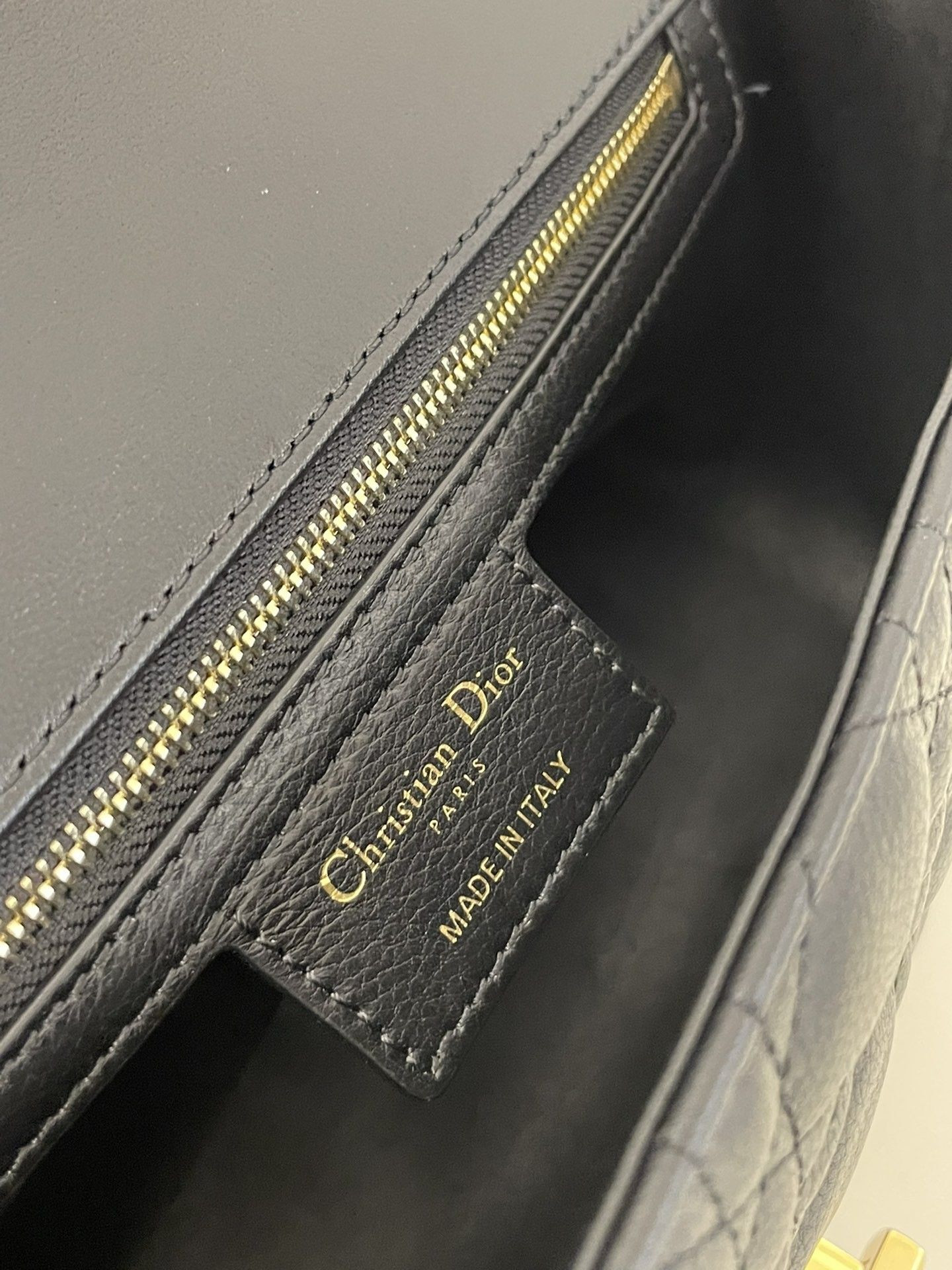 MEDIUM D10r CARO BAG S*pple Cannage Calfskin 25.5 x 15.5 x 8 cm