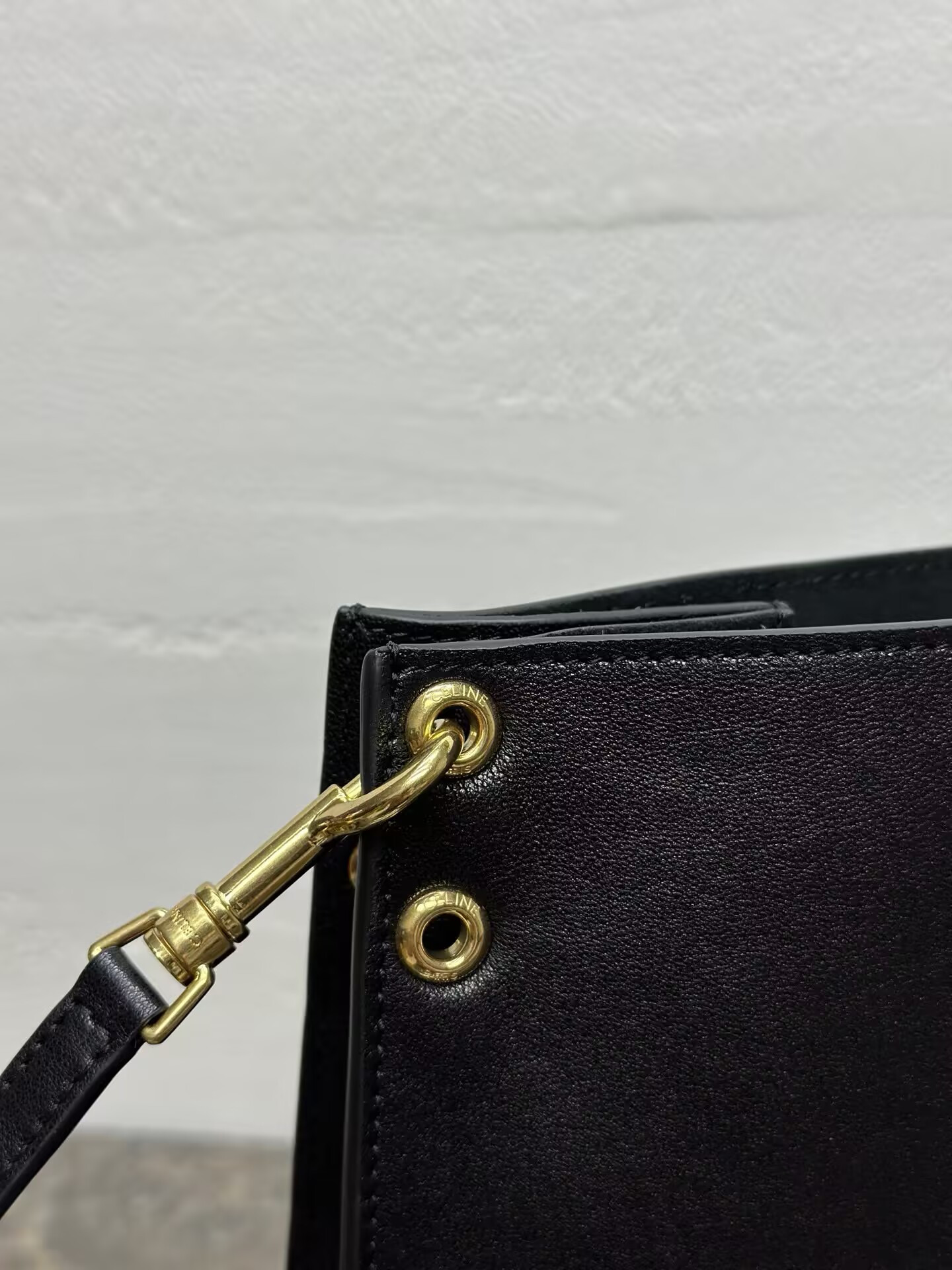 Ce1i*e SOFT TRIOMPHE BESACE IN S*pPLE SHINY LAMBSKIN 34x25x13cm