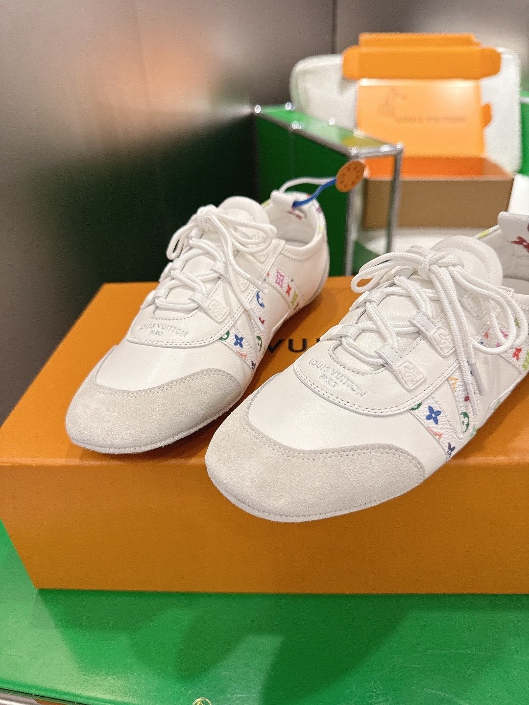 UA LV Sneaker