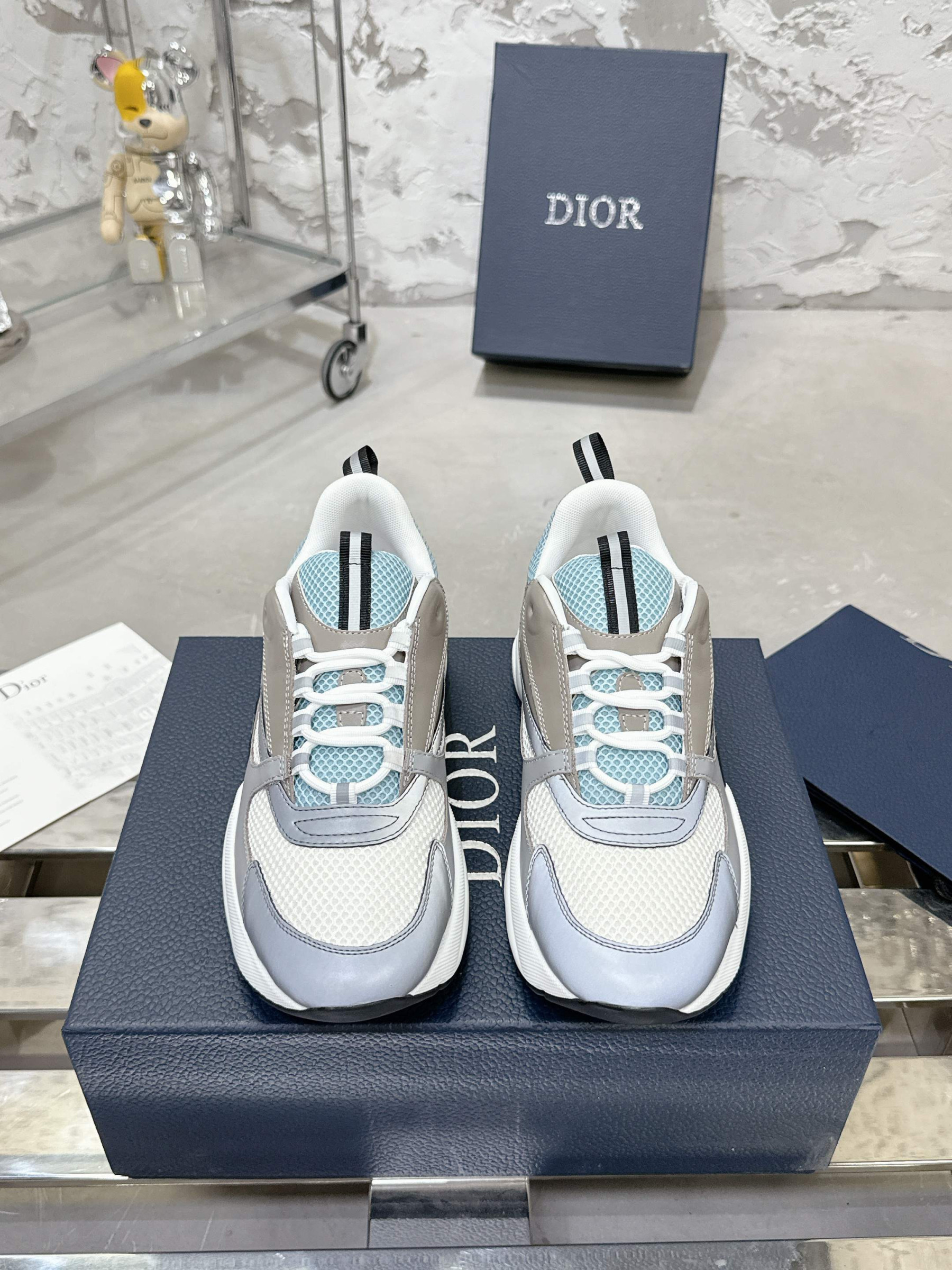 UA D10r B22 Sneaker