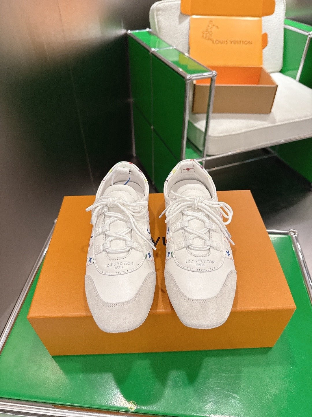 UA LV Sneaker