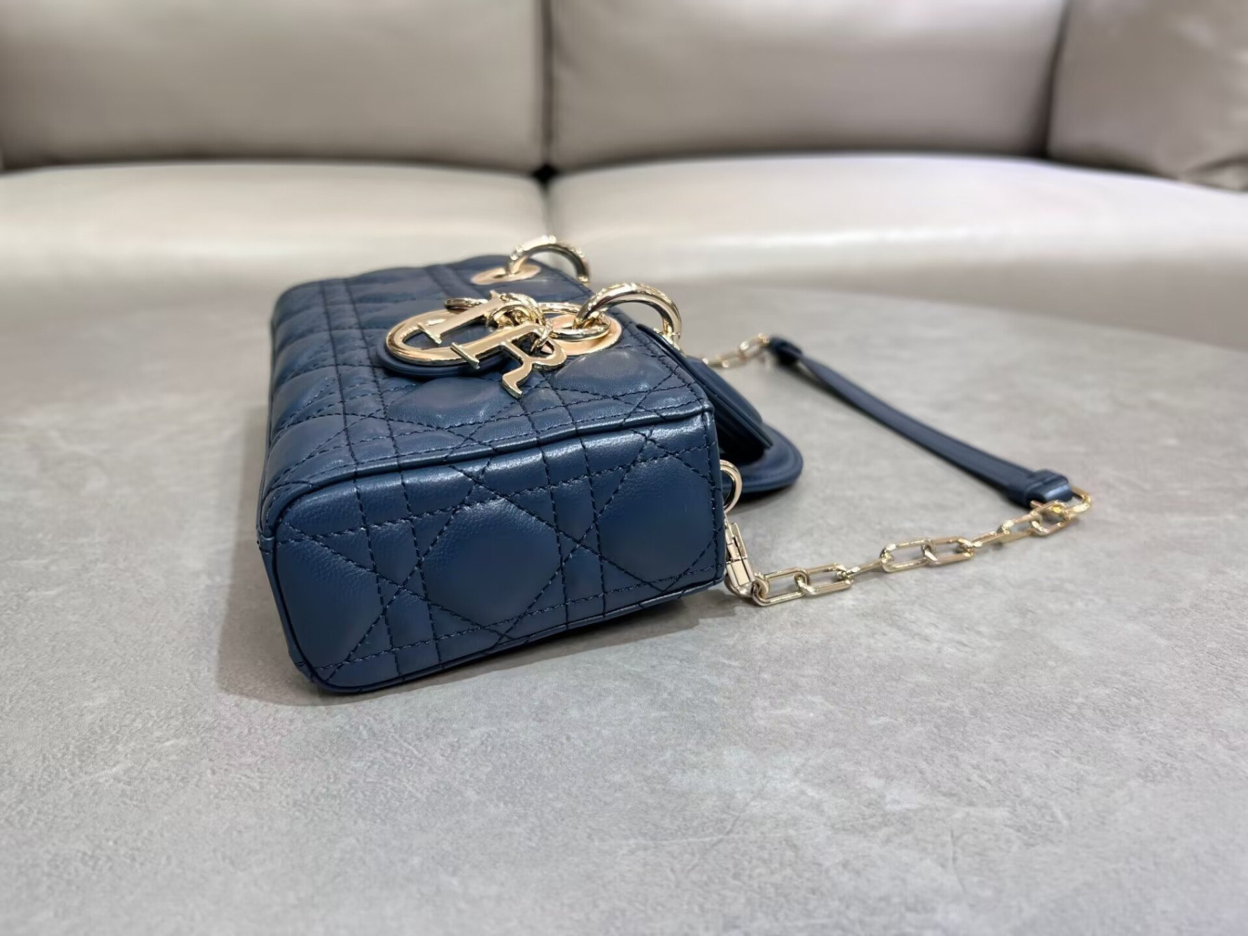 D10r SAMLL D-JOY BAG 22.5 x 6 x 11.5CM