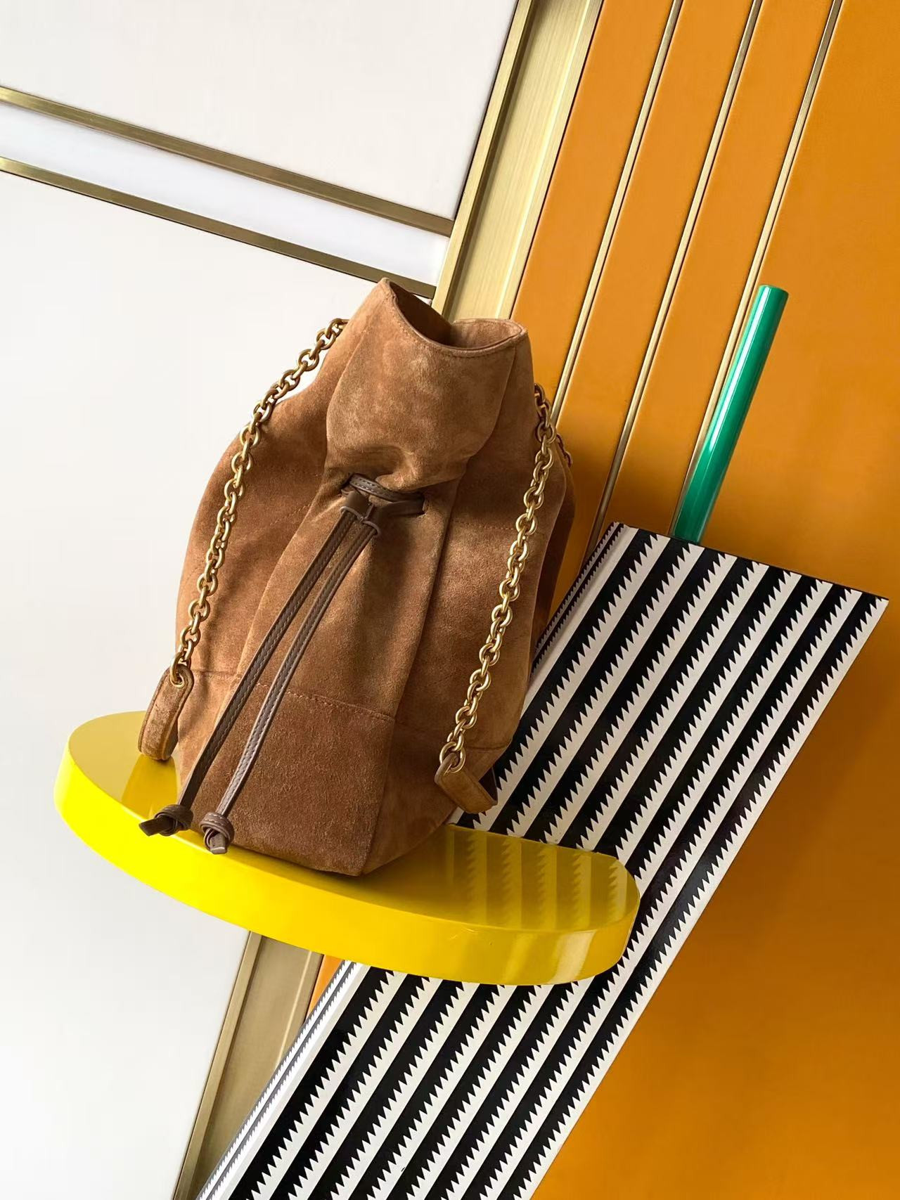 Y51 JAMIE Shopping in Suede 35x35x10cm
