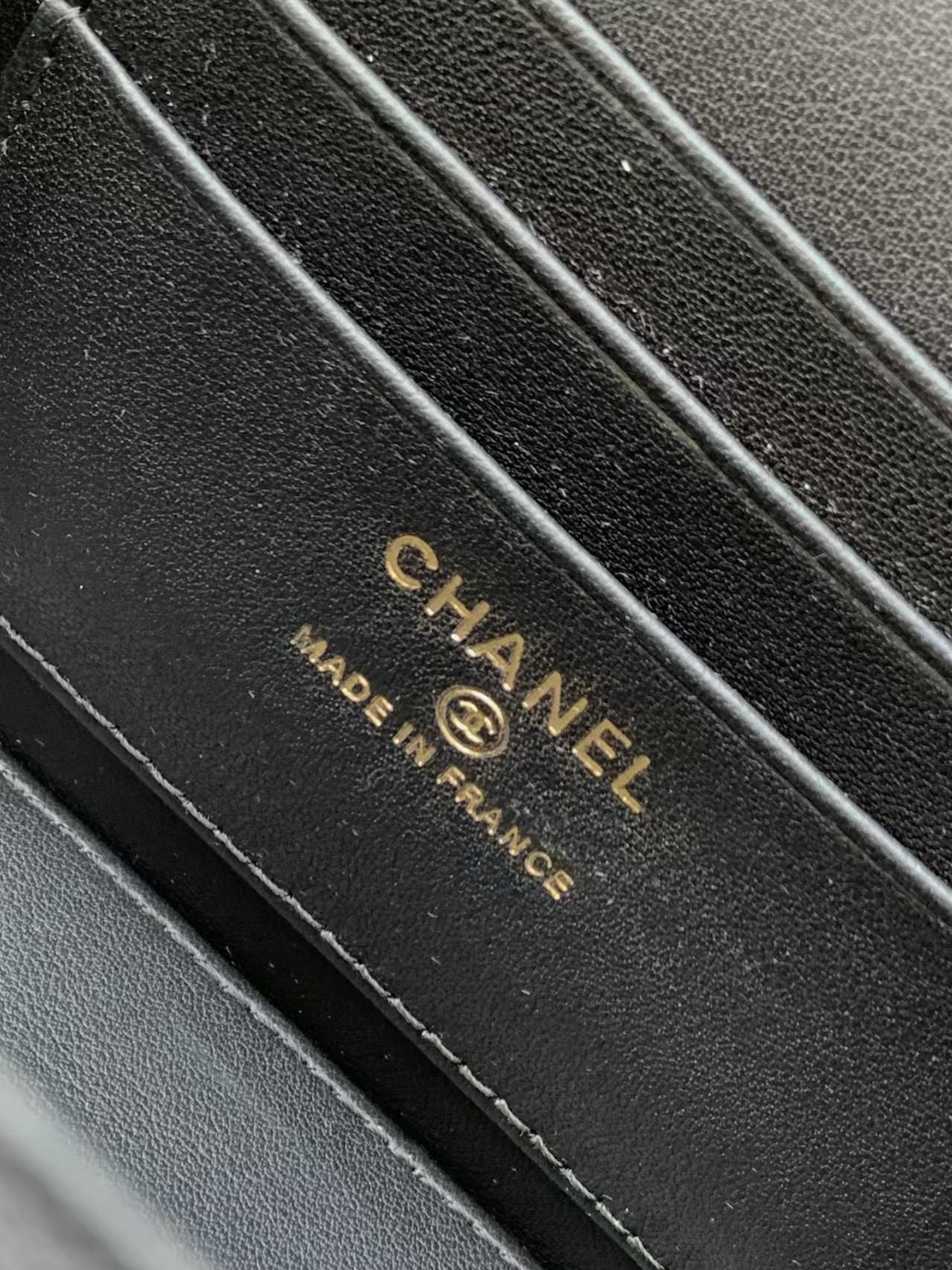Ch**el Vanity With Chain 9.5x17x8cm