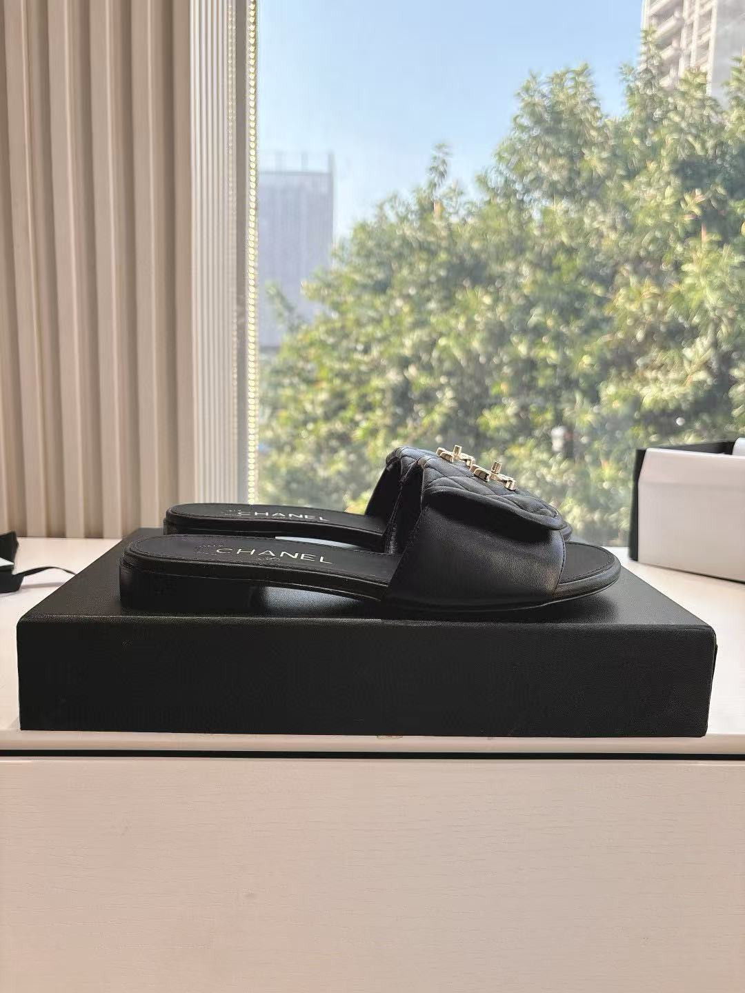 UA Ch**el Slippers
