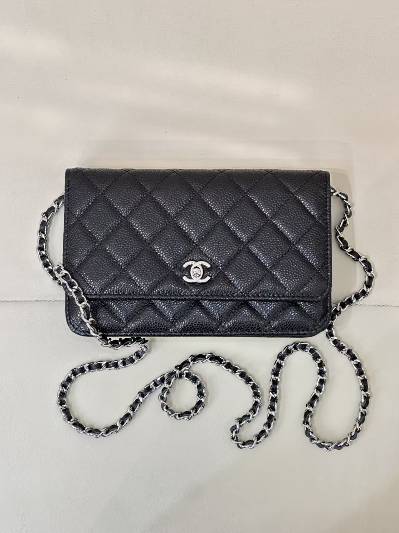 Ch**el WOC CLASSIC WALLET ON CHAIN 13x19cm
