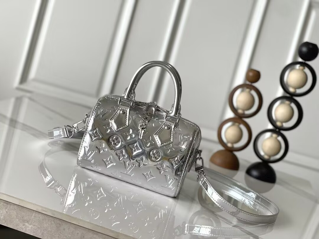 LV Speedy Bandoulière 20 M11987 20.5x13.5x12cm