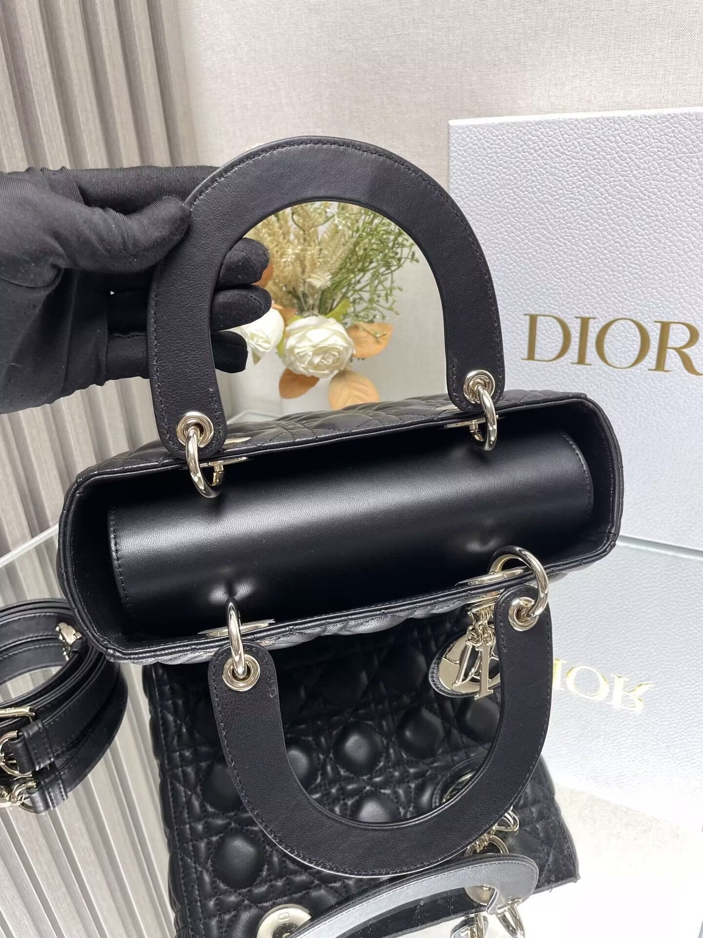 Medium Lady D10r Bag 24 x 20 x 12 cm