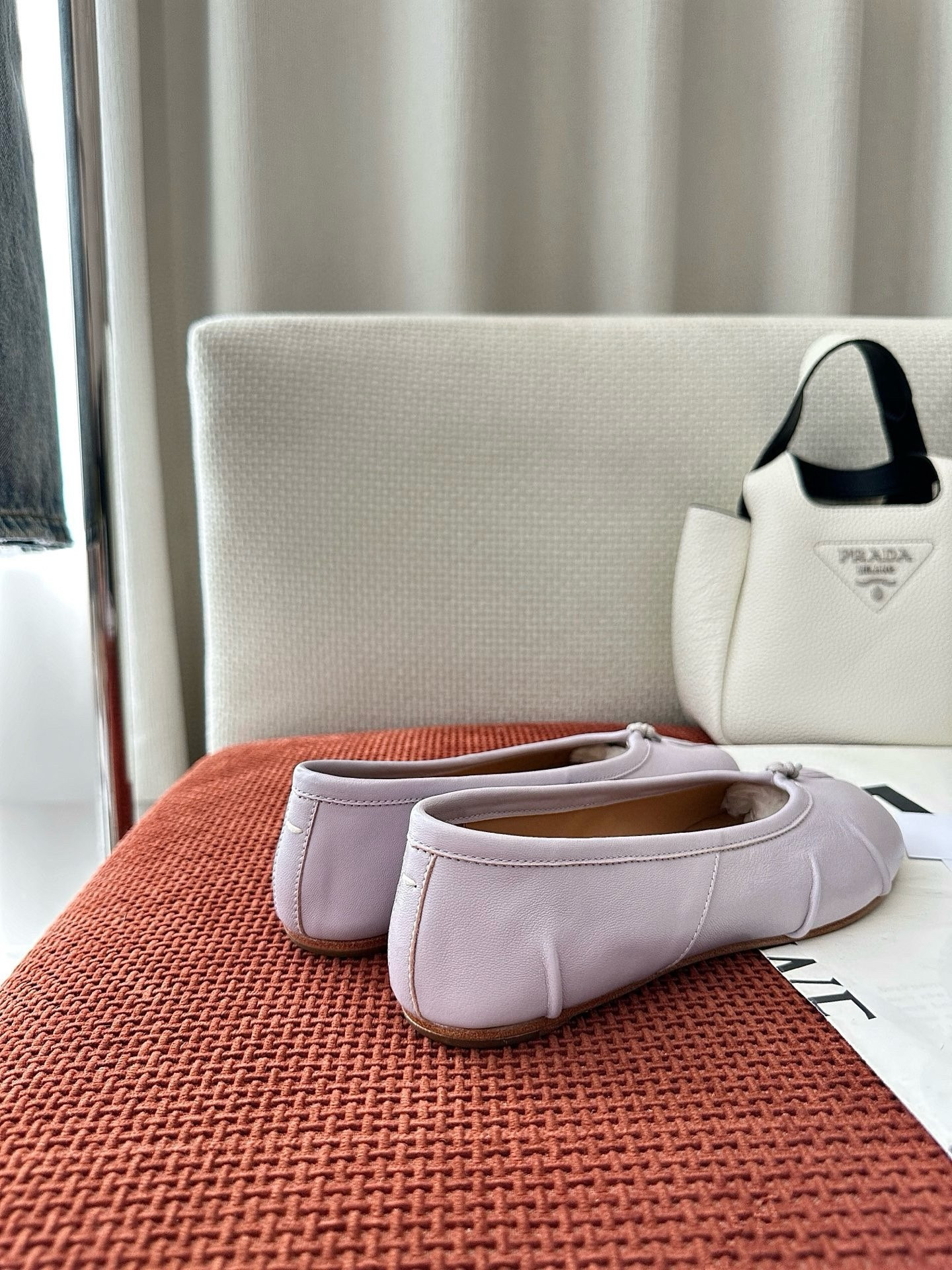 UA Ma1s0n Marg*e1a Tabi Leather Ballet Flats