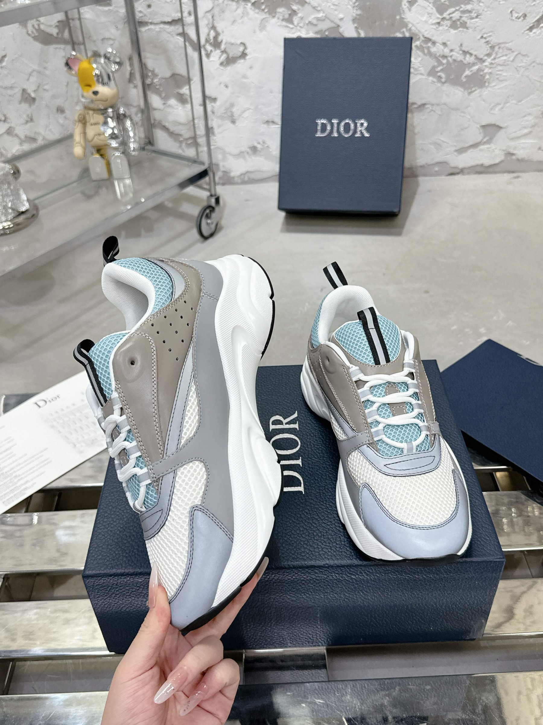UA D10r B22 Sneaker