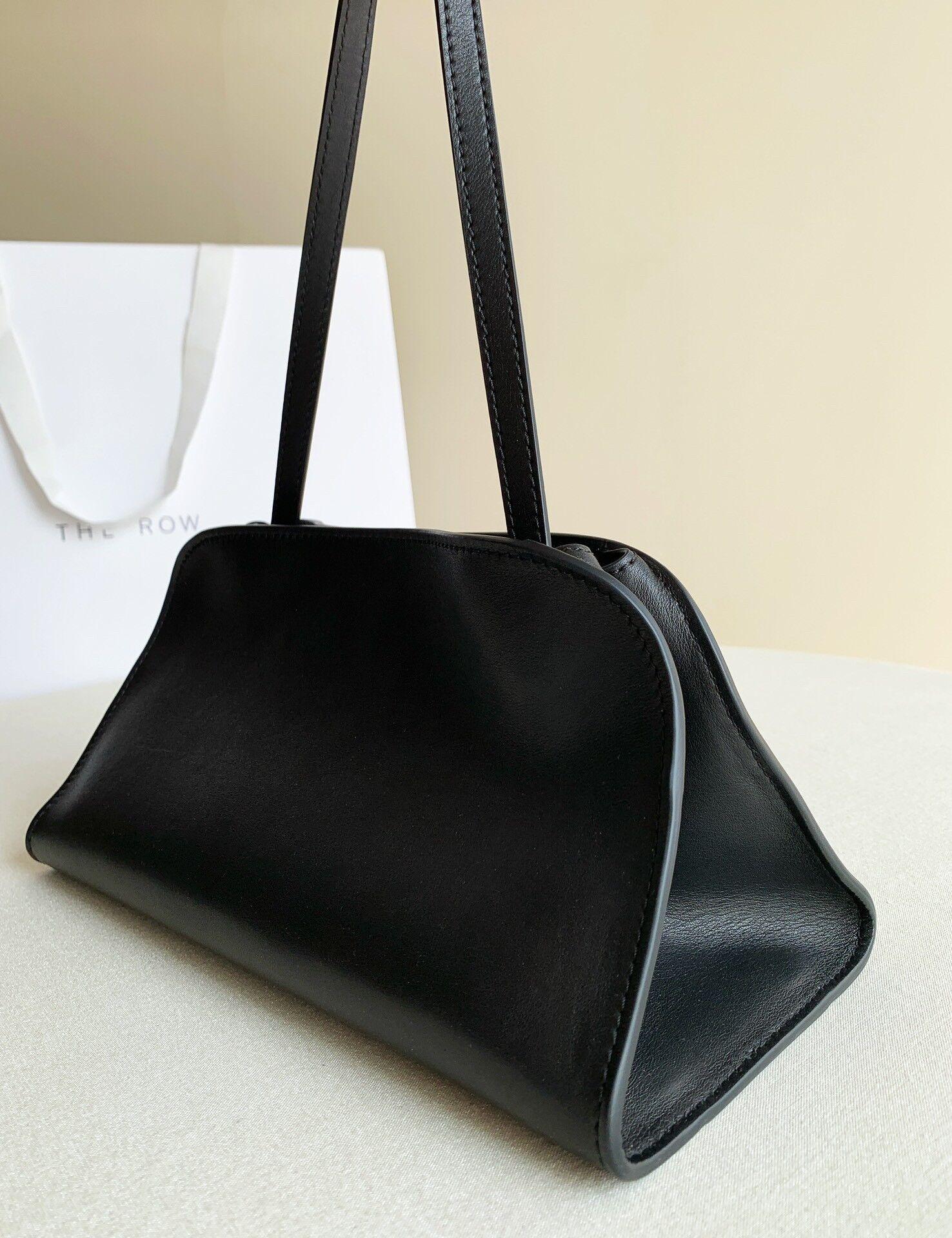 The R0w Peggy Clutch in Leather 28x13x14cm