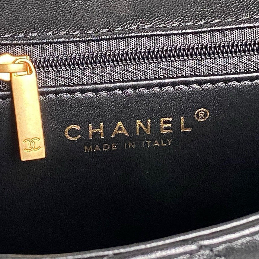 Ch**el Flap Bag 16 × 23.5 × 7.5 cm