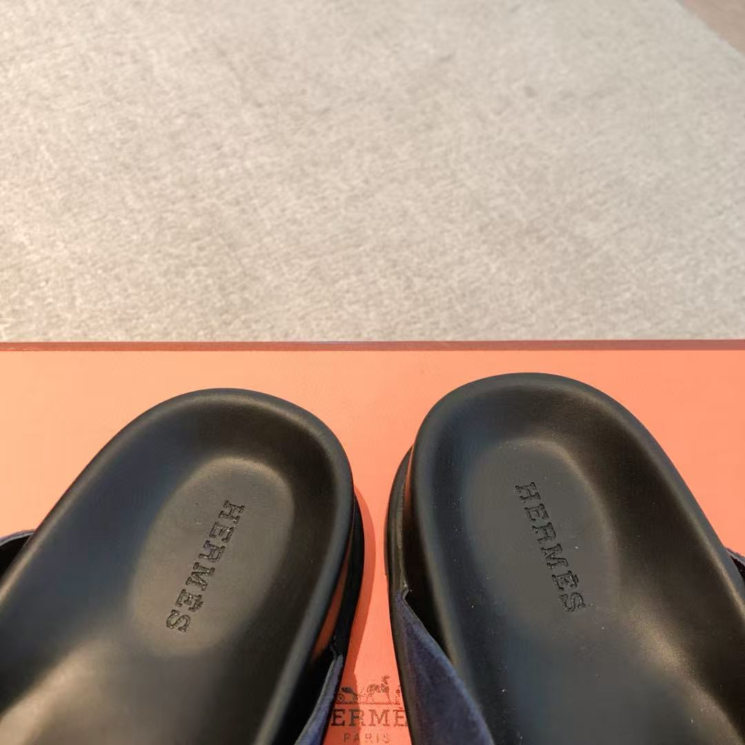 UA H**me5 slippers