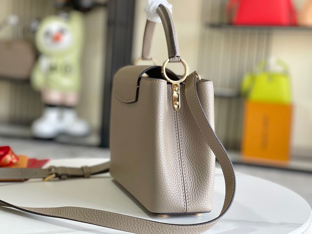 LV Capucines BB M94634 27x18x9cm