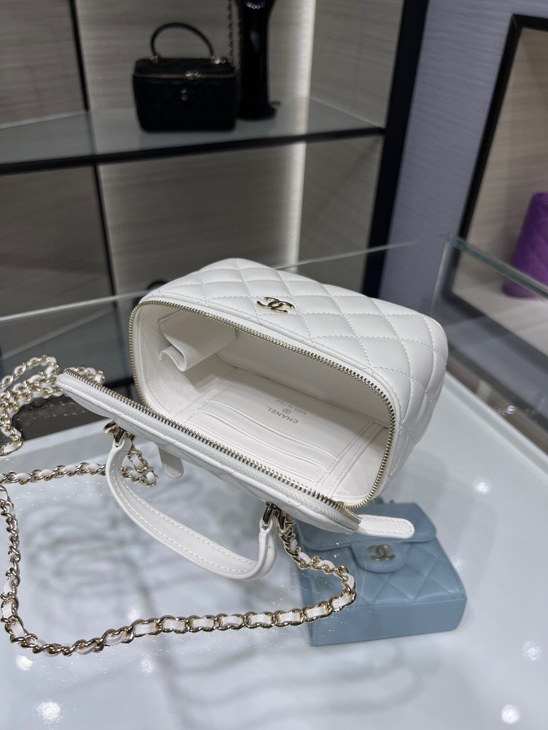 Ch**el Long Vanity with chain 16.5x10x8cm