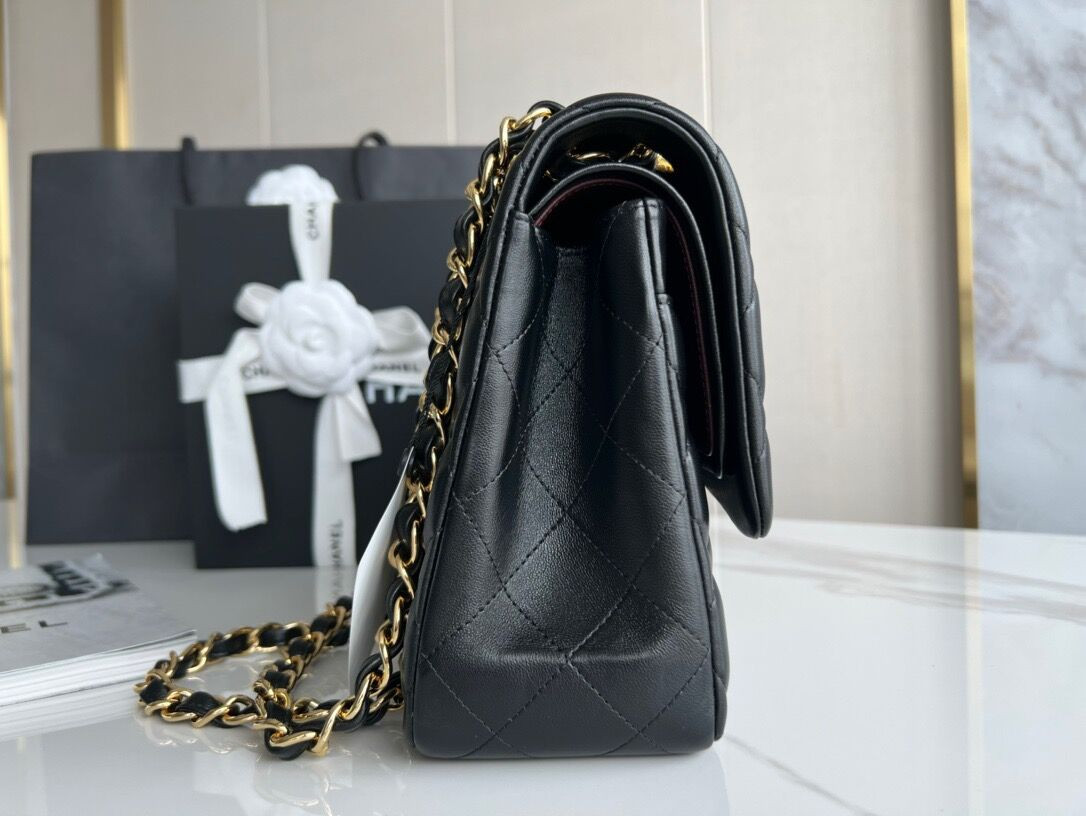 Ch**el Classic Flap Jumbo 30cm CF shiny black 7.6 × 11.7 × 3.9 in